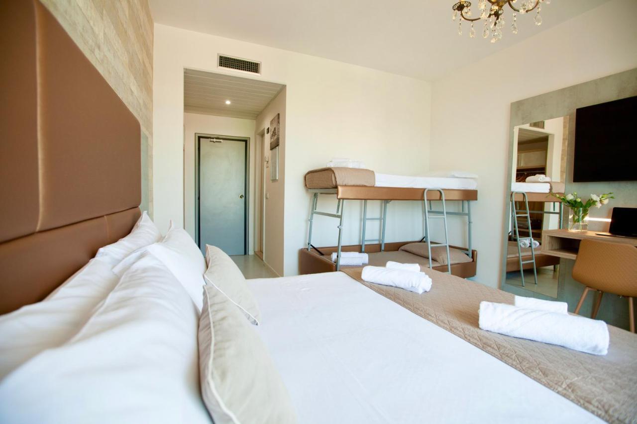 Hotel Maestri Риччоне Экстерьер фото